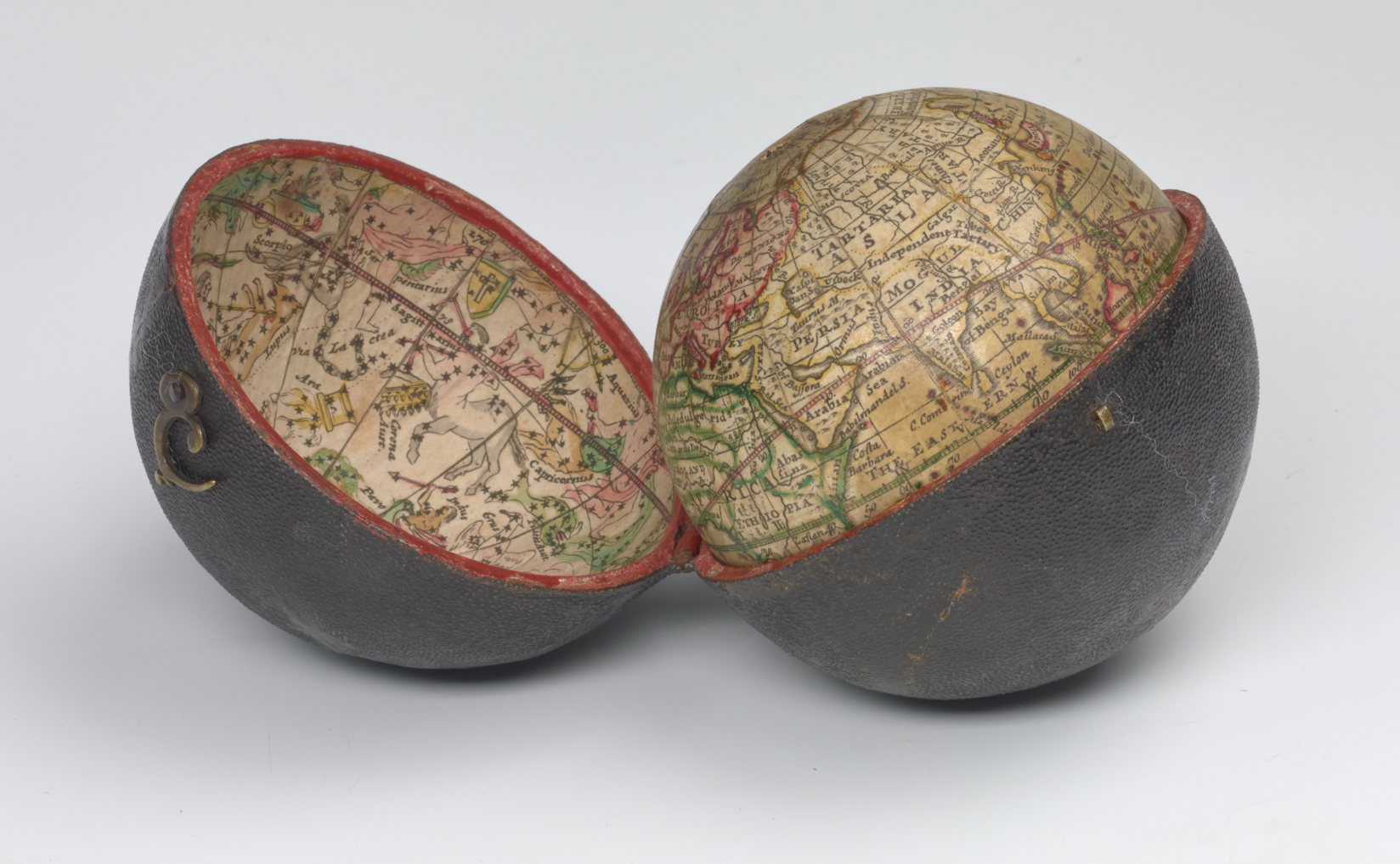 A correct globe with the new discoveries, ca 1775